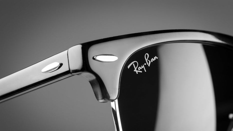 Zuckerberg bestätigt: Smart Glasses von Facebook und Ray-Ban kommen Zuckerberg bestätigt: Smart Glasses von Facebook und Ray-Ban kommen