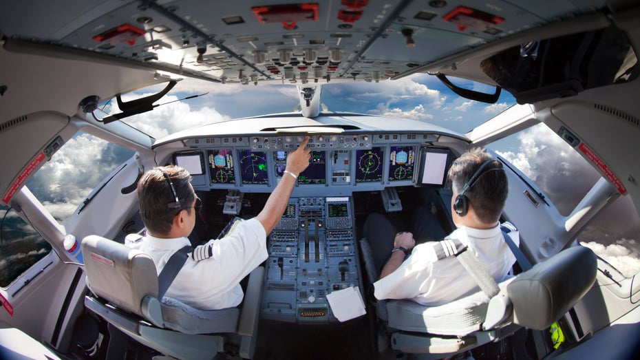 Autonomes Fliegen: Aber bitte nicht alleine! Autonomes Fliegen: Aber bitte nicht alleine!