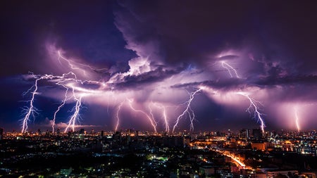 Sommergewitter voraus: Diese Blitzschutz-Tipps retten Router, NAS und Co.