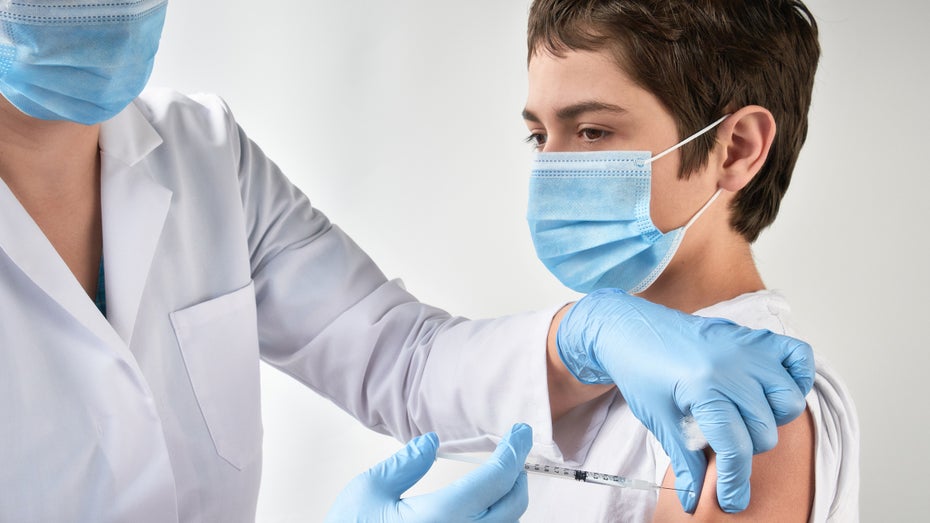 Mit der Impfkampagne sollen Jugendliche und junge Erwachsene angesprochen werden. (Foto: anyaivanova / Shutterstock) US-Regierung will Gen Z und Millenials mit Influencer-Kampagne zum Impfen bringen