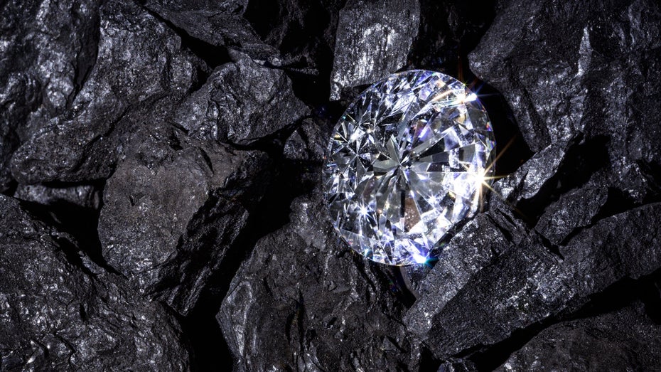 AM-III: Dieses Glas kann Diamanten zerkratzen AM-III: Dieses Glas kann Diamanten zerkratzen