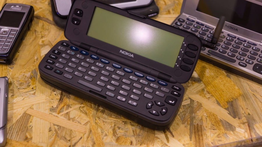 Das Smartphone wird 25: Vom „Knochen” zum Alleskönner