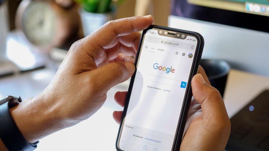 Was bei der Löschung eures Google-Kontos zu beachten ist. (Foto: BongkarnGraphic / shutterstock) Google-Konto löschen: Wie es geht und was ihr dabei beachten solltet
