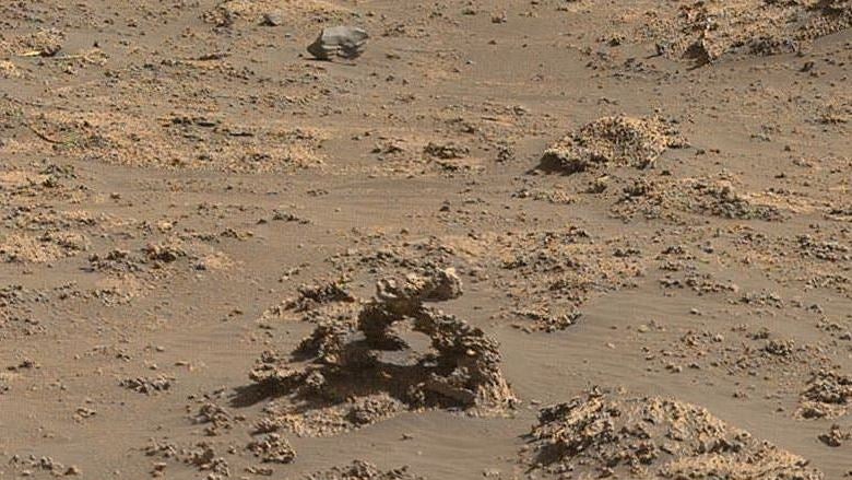 Durch den Wechsel von Gesteinsschichten könnte die Erosion dieses Gebilde geschaffen haben. (Foto: Nasa/ JPL) Curiosity: Mars Rover stößt auf mysteriöse Steingebilde