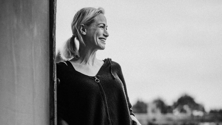 Dr. Inga Ellen Kastens ist diese Woche unser Podcast-Gast: Sie ist Expertin für angewandte Linguistik und Werbesprache. Business-Bullshit ist ihr Lieblingsthema. (Foto: Inga Ellen Kastens) Business-Bullshit: Symptom für falsches Sprachverständnis – mit Inga Ellen Kastens