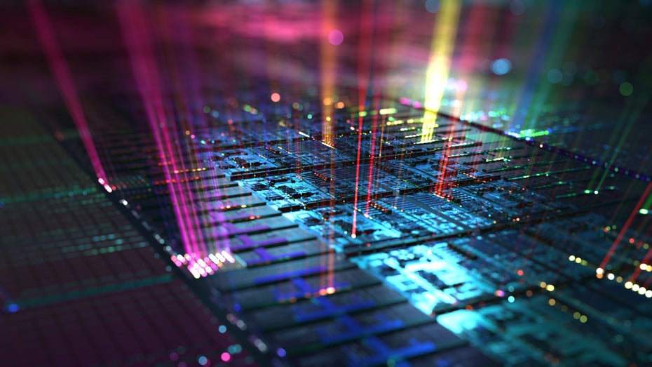 Die Halbleiterproduktion wird immer mehr zum Politikum. (Foto: Quardia/ Shutterstock) Geopolitik vs. Wirtschaft: Intel soll trotz Chipknappheit Produktion in China nicht steigern