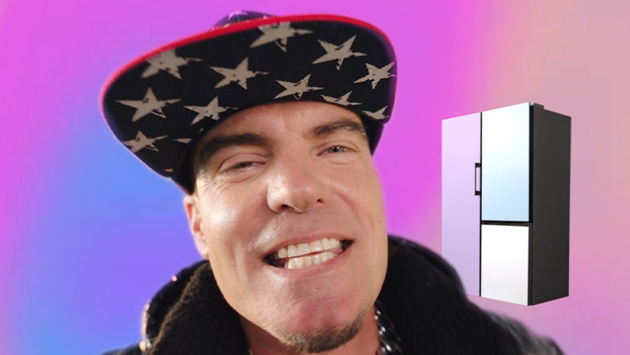 Vanilla Ice in der Samsung-Kühlschrank-Werbung. (Bild: Samsung) Vanilla Ice macht schräge Werbung für Samsung-Kühlschränke