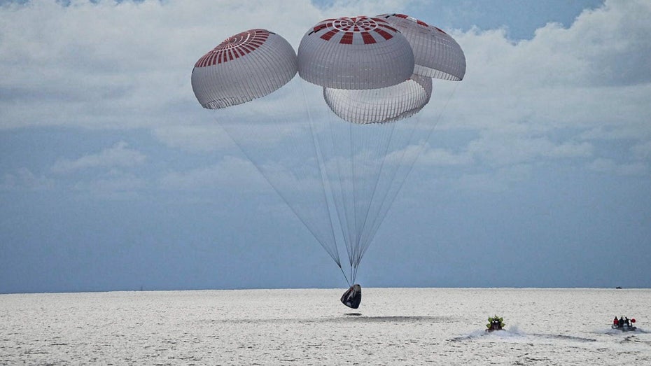 „Eine irre Fahrt“: Amateur-Astronauten der SpaceX-Mission Inspiration 4 sicher im Atlantik gelandet „Eine irre Fahrt“: Amateur-Astronauten der SpaceX-Mission Inspiration 4 sicher im Atlantik gelandet