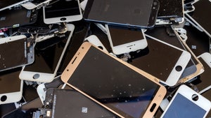 7 Jahre Ersatzteile: Smartphone-Reparaturen in der EU werden einfacher