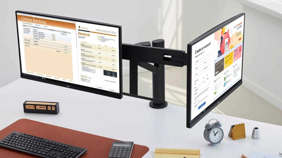 LGs neuer Ergo-Monitor hat einen Standfuß und zwei Displays. (Bild: LG) LG stellt Büromonitor vor, der 2 Displays parallel verwendet