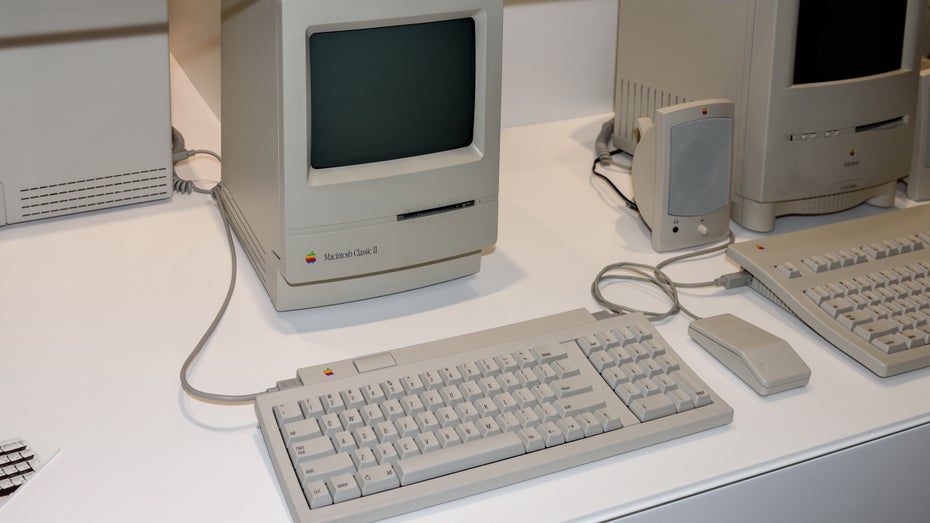 Der Macintosh Classic II. (Foto: Anton_Ivanov / Shutterstock) Mit Unterschrift von Steve Jobs: Macintosh Classic II wird versteigert
