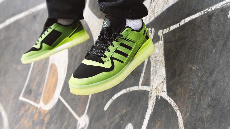 Xbox kündigte eine ganze Sneaker-Kollektion an. (Foto: Xbox) Xbox für die Füße: Adidas stellt zum Konsolen-Geburtstag knallgrüne Sneaker vor