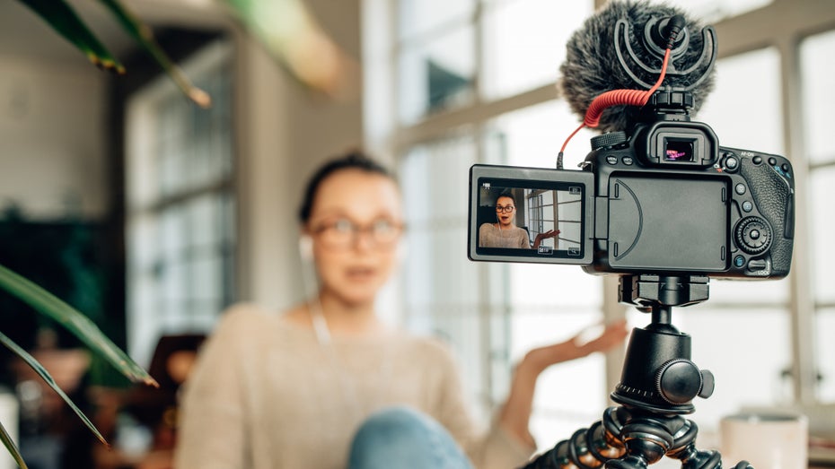 Linkedin: Wie die Gen Z peinliche Selbstdarsteller parodiert Linkedin: Wie die Gen Z peinliche Selbstdarsteller parodiert