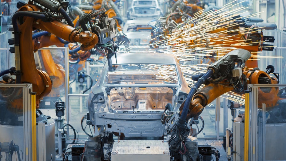 Brandenburg: Größte Lithium-Fabrik Europas liefert ab 2024 Rohstoff für 500.000 E-Autos jährlich Brandenburg: Größte Lithium-Fabrik Europas liefert ab 2024 Rohstoff für 500.000 E-Autos jährlich