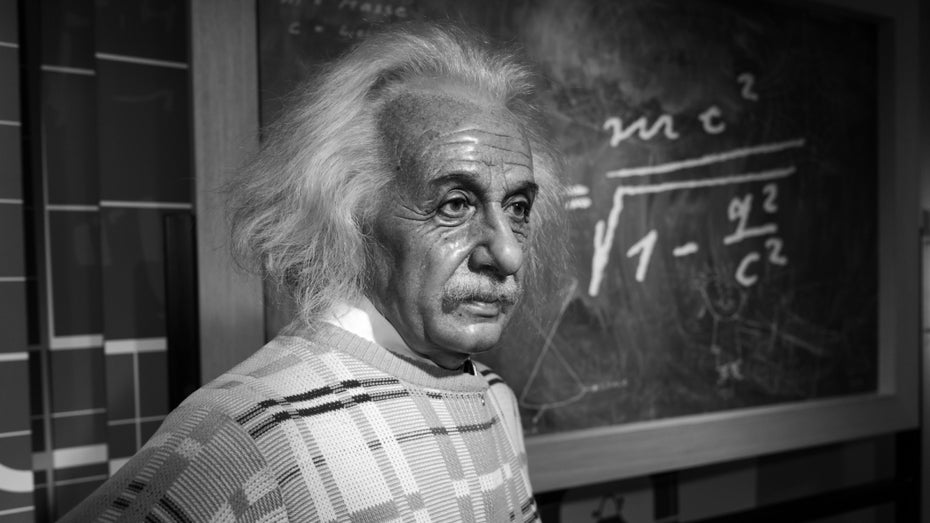 Wachsnachbildung von Albert Einstein. (Foto: Pumidol / Shutterstock.com) Millionenpreis erwartet: Seltenes Einstein-Manuskript wird versteigert