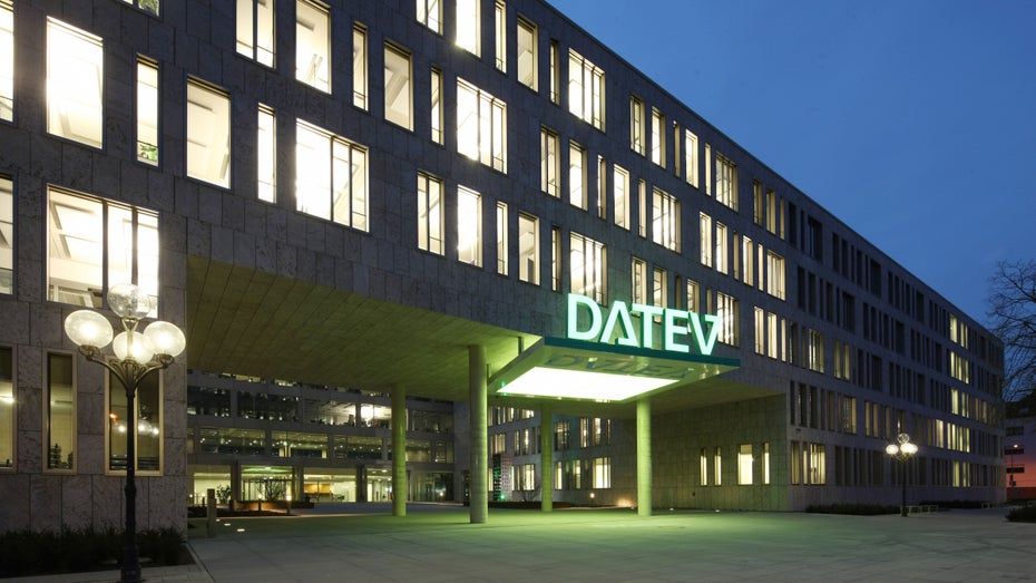 Komplettausfall im Datev-Rechenzentrum macht bis zu 40.000 Steuerkanzleien arbeitsunfähig Komplettausfall im Datev-Rechenzentrum macht bis zu 40.000 Steuerkanzleien arbeitsunfähig