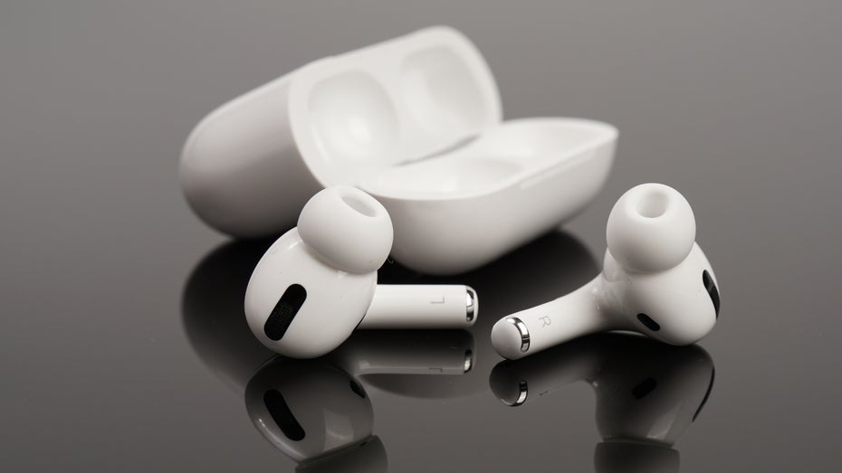 So reinigst du deine Airpods – mit Haushalts-Utensilien