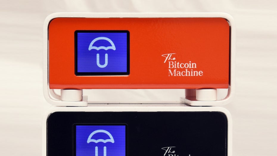 Farbenfroh: Seit Ende Oktober sind Server von The Bitcoin Machines und Umbrel auf dem Markt. (Foto: Hersteller) Plug-and-Play-Server für den eigenen Bitcoin-Node