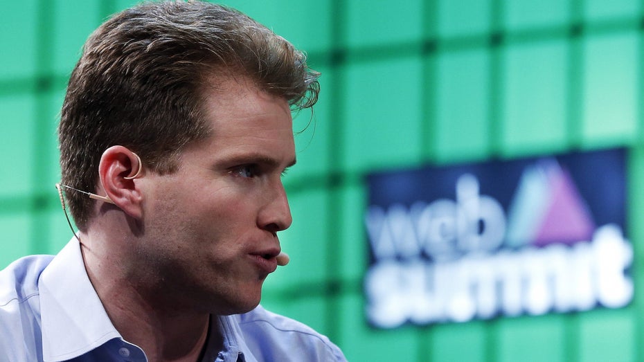 Palantir-Gründer beschimpft Väter in Elternzeit: „Loser“ sollen härter arbeiten! Palantir-Gründer beschimpft Väter in Elternzeit: „Loser“ sollen härter arbeiten!