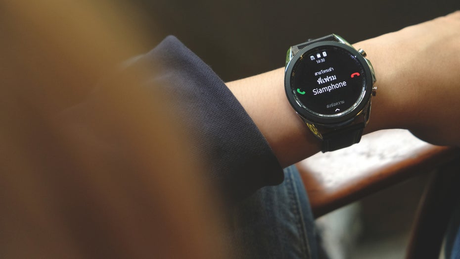 Samsung: Patent zeigt Smartwatch mit ausrollbarem Display und Kamera Samsung: Patent zeigt Smartwatch mit ausrollbarem Display und Kamera