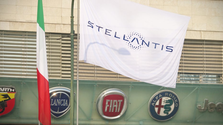 Autokonzern Stellantis. (Foto: MikeDotta / shutterstock) Opel-Mutter Stellantis will mit Software Milliardengeschäft machen