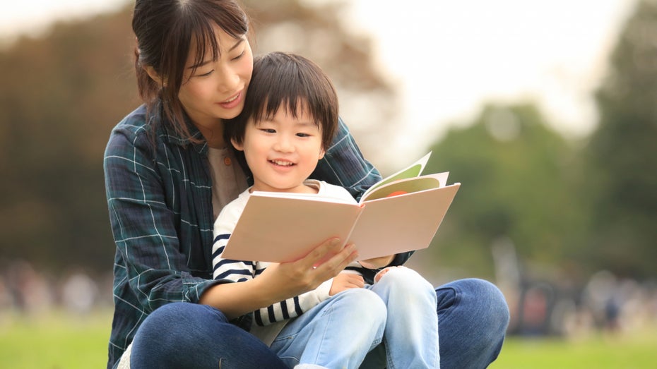 Hier geschieht vielleicht gerade die Grundlagenbildung zu Privatsphäre und Datenschutz. (Foto: yamasan0708/Shutterstock) Pixi-Bücher zum Datenschutz: BfDI will Kinder über Privatsphäre aufklären