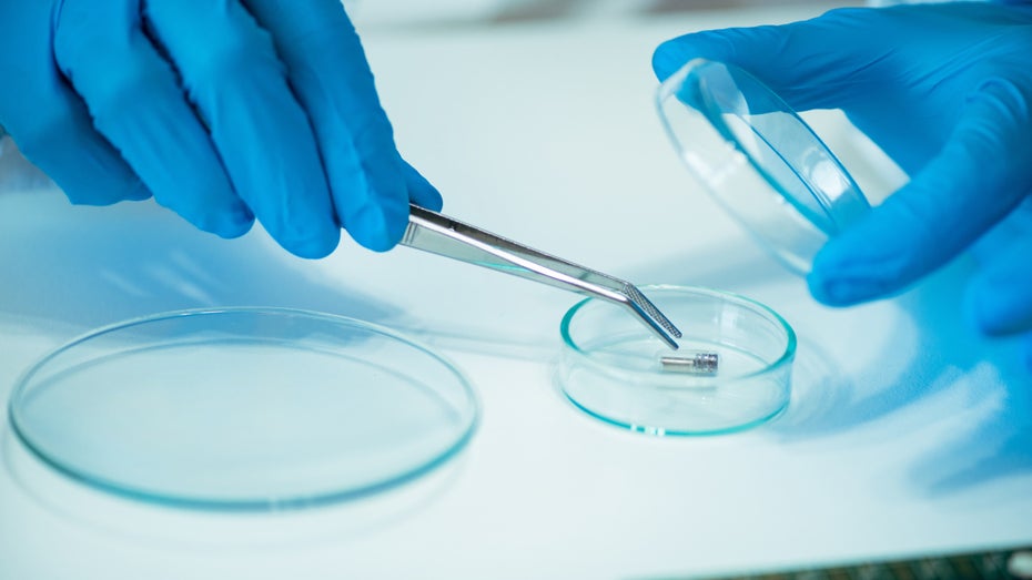 Impfnachweis via NFC-Chip: Das geht in Schweden jetzt per Implantat Impfnachweis via NFC-Chip: Das geht in Schweden jetzt per Implantat