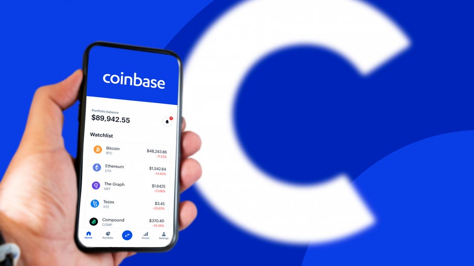 Die Kryptobörse Coinbase bietet seinen Kund:innen jetzt auch ein Defi-Renditenprogramm an. (Bild: rarrarorro / Shutterstock) Kryptobörse Coinbase startet weltweites Defi-Renditenprogramm
