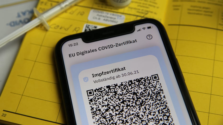 Scannen von Impfzertifikaten: Warum auf die Software schimpfen nicht hilft