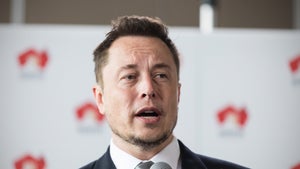Warum der Ukraine-Krieg Elon Musks Starship-Projekt verzögert