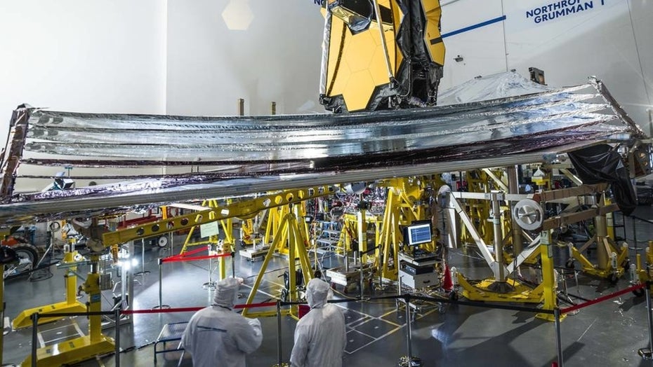 Groß wie ein Tennisplatz: Weltraumteleskop James Webb entfaltet Sonnenschutzschirm