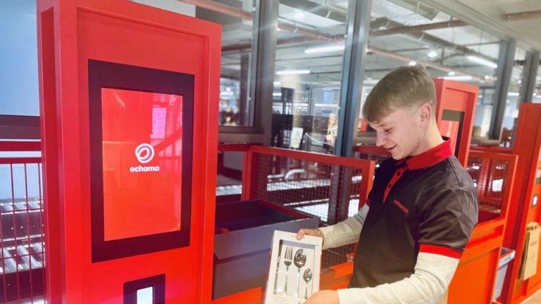 Abholshop der JD.com-Marke Ochama in den Niederlanden. (Foto: JD.com) JD.com fordert Amazon in Europa mit eigenen „Roboter-Shops“ heraus