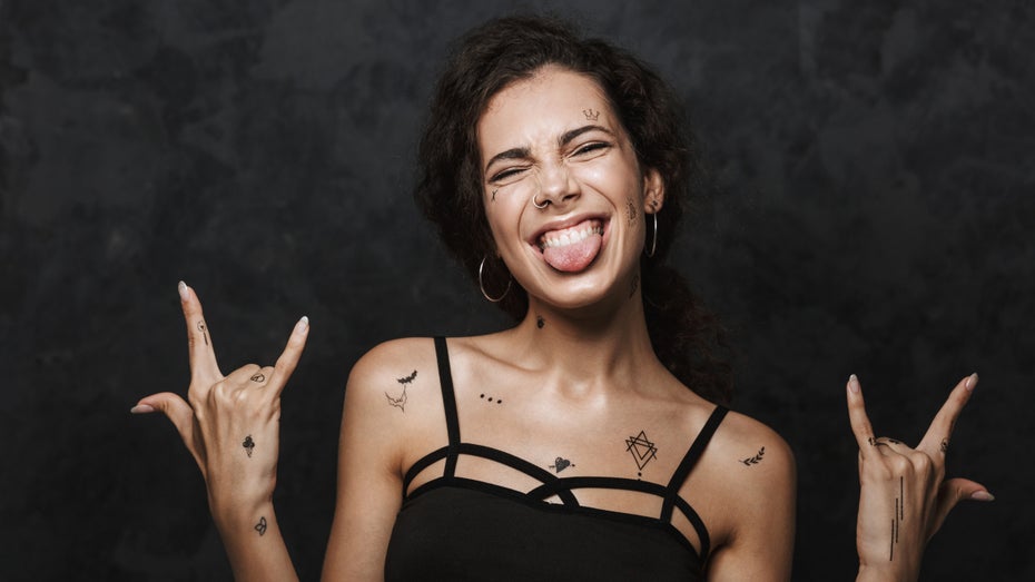 Wenn sich doch nur alle Sünden so leicht abwaschen ließen. (Foto: Shutterstock / Dean Drobot) Tattoos selber drucken: Mit diesem Gadget könnt ihr euch in Sekunden selbst tätowieren