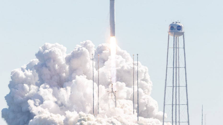 Raketenstart der Cygnus NG-17. Sie wird ihren Einsatz nicht überleben. (Foto: Nasa) Kunst, Kosmetik und Pflanzen: Das hat die Cygnus-Fähre auf die ISS gebracht