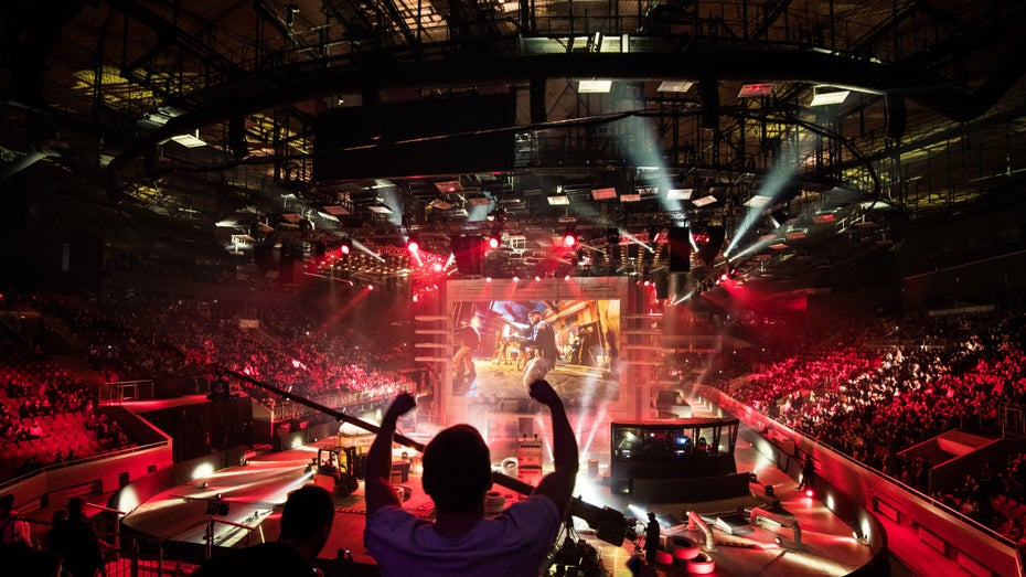 Das Phänomen E-Sport wird immer populärer. (Foto: Roman Kosolapov / shutterstock) Vielfältige Einstiegschancen: So kommt ihr in die E-Sport-Szene