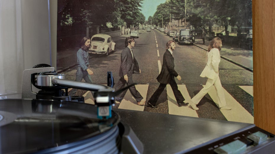 Beatles-NFT-Auktion: Sammlung von Julian Lennon versteigert