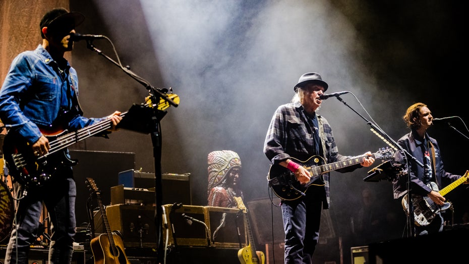 Spotify-CEO Daniel Ek ist massiv von Musiker Neil Young kritisiert worden. (Foto: picture alliance / Svenska Dagbladet | Lars Pehrson/SvD/TT) Spotify-CEO Daniel Ek ist massiv von Musiker Neil Young kritisiert worden. (Foto: picture alliance / Svenska Dagbladet | Lars Pehrson/SvD/TT)