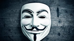 Im Visier von Anonymous: Hacker:innen drohen in Russland aktiven Firmen