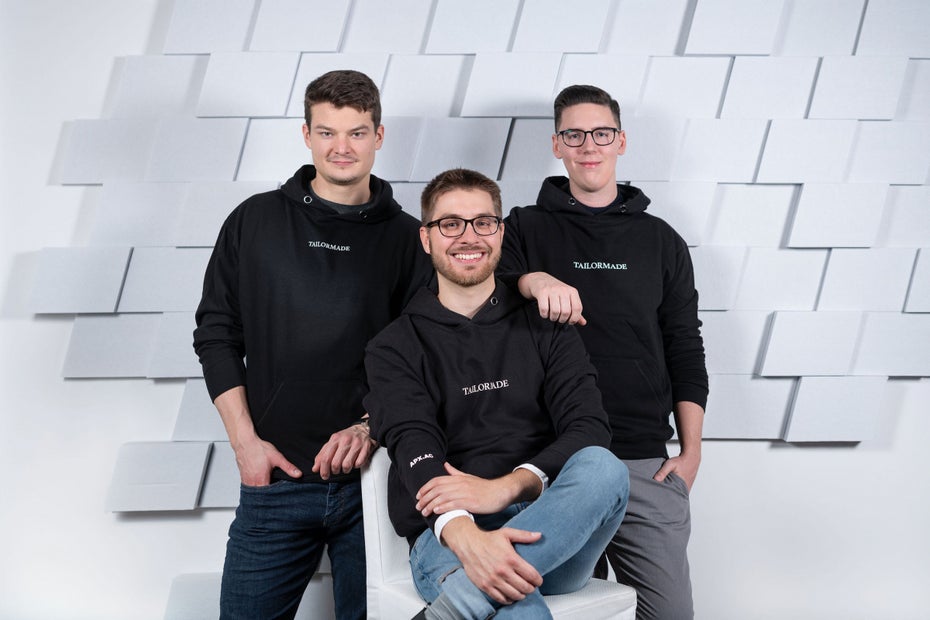 Das Colossyan Leadership-Team: CEO Kristof Szabo, CPO Dominik Mate Kovacs und CTO Zoltan Kovacs. (Bild: Colossyan)