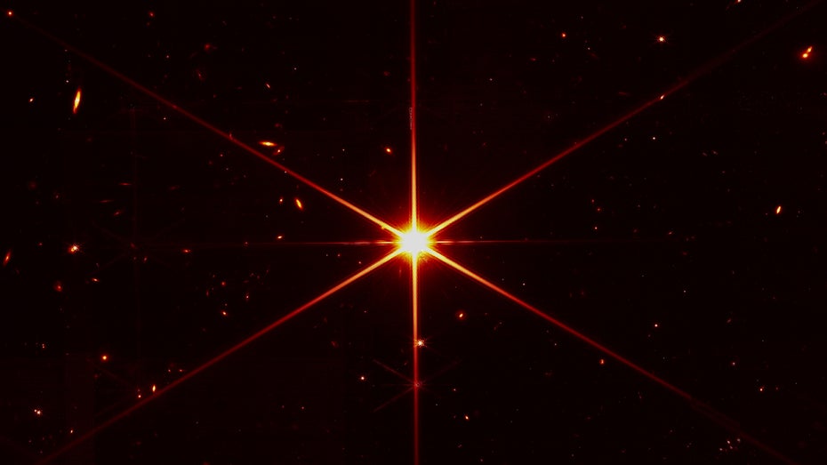 Scharfes Bild: James Webb Weltraumteleskop fängt Stachelstern ein