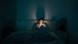Revenge-Bedtime-Prokrastination: Wieso du trotz Müdigkeit nicht ins Bett gehst und was du tun kannst