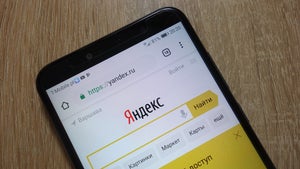 „Russisches Google” Yandex will News-Sparte an „russisches Facebook” verkaufen