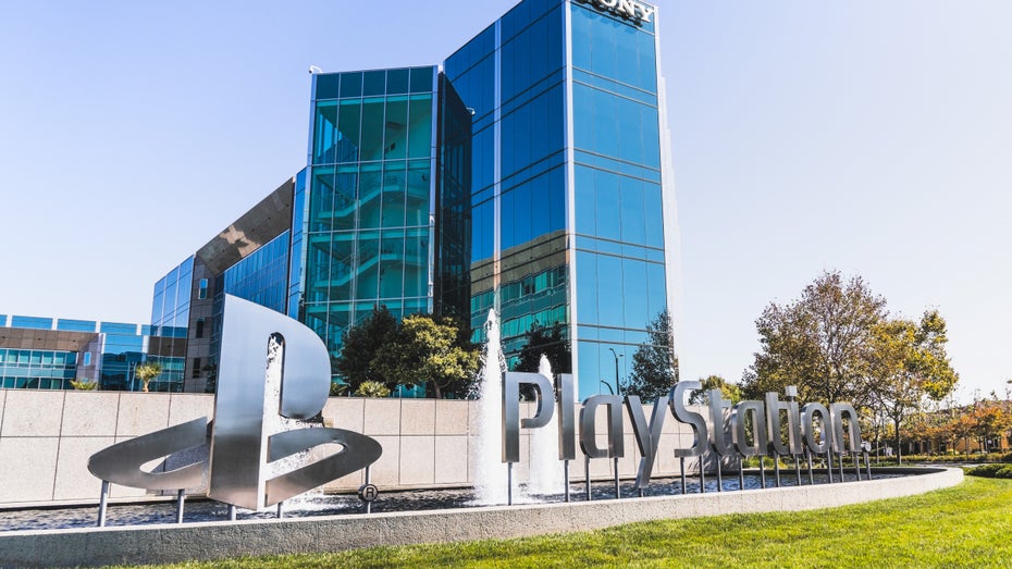 Sony Interactive Entertainment wird von aktuellen und ehemaligen weiblichen Angestellten verklagt. (Foto: Shutterstock.com / Sundy Photography) (Foto: Shutterstock.com / Sundry Photography)