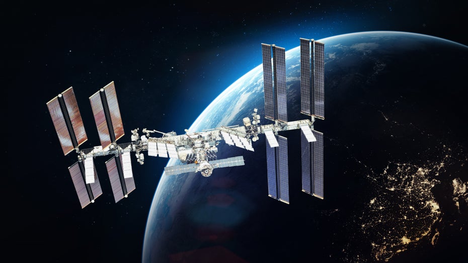 Auf der Internationale Raumstation ISS entwickeln die großen Raumfahrtnationen gemeinsam Lösungen für die globalen Herausforderungen. (Foto: Dima Zel / Shutterstock)