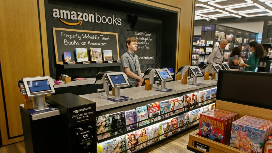Auch der Amazon-Book-Store im Time Warner Center in New York wird geschlossen werden. (Foto: Roman Tiraspolsky / Shutterstock) Amazon macht dicht: Aus für Buchläden, Pop-up-Stores und 4-Sterne-Geschäfte