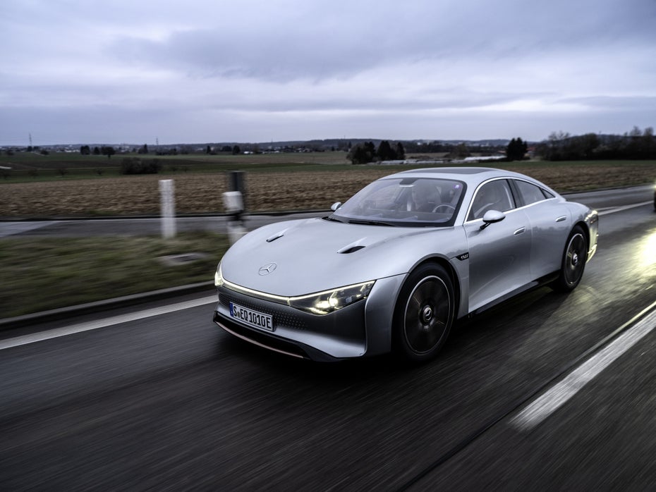 Mercedes Prototyp EQXX auf der Autobahn