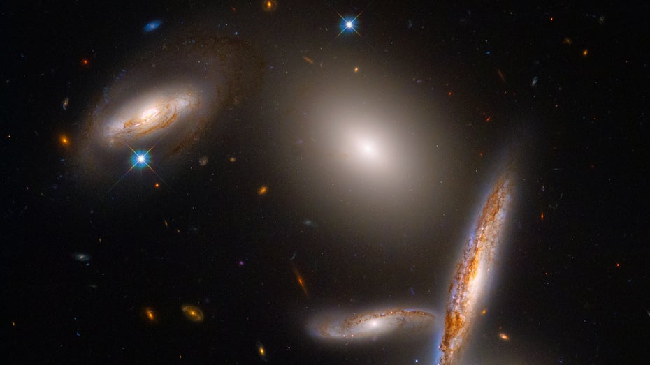 Weltraumteleskop Hubble feiert Jubiläum mit spektakulärem Bild Weltraumteleskop Hubble feiert Jubiläum mit spektakulärem Bild