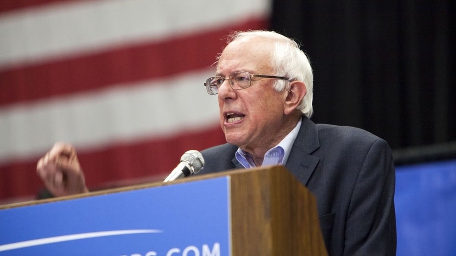 Bernie Sanders. (Juli Hansen/Shutterstock) Bernie Sanders greift Jeff Bezos an: Er will zum Mond? Dann soll er selbst zahlen