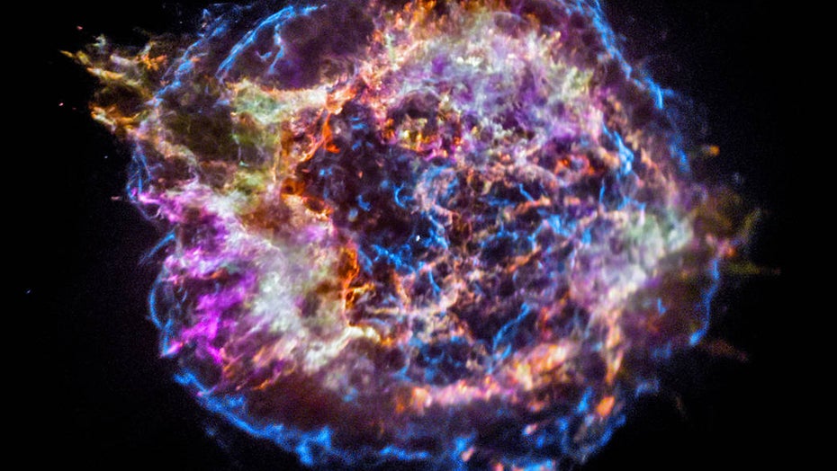 Supernova-Überreste von Cassiopeia A. (Foto: Nasa/CXC/SAO) Forscher verblüfft: Supernova explodiert in die falsche Richtung