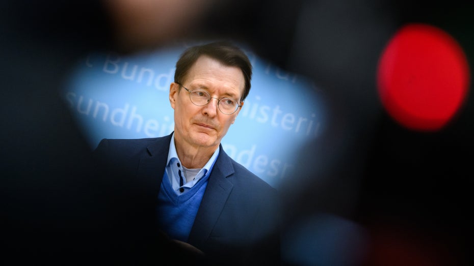 Gesundheitsminister Lauterbach will den Sommer als „Zwischenspurt“ für Reformen im Gesundheitswesen nutzen – dazu gehört die Cannabis-Legalisierung. (Foto: dpa) Lauterbach: Cannabis-Legalisierung kommt im Herbst